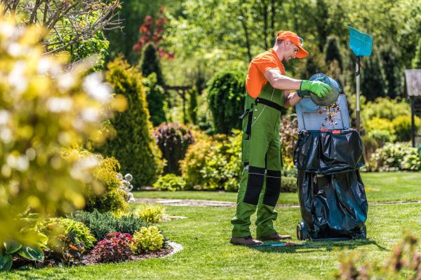 Cost of Lawn Cleaning Service in Jefferson City